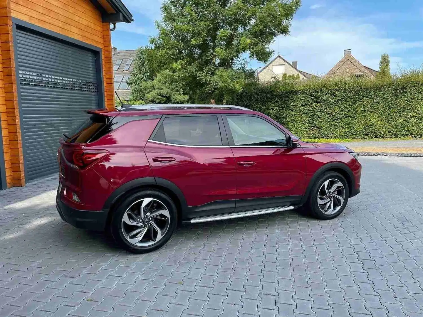 SsangYong Korando 1.6 e-XDi 4WD Aut. Sapphire Rot - 2