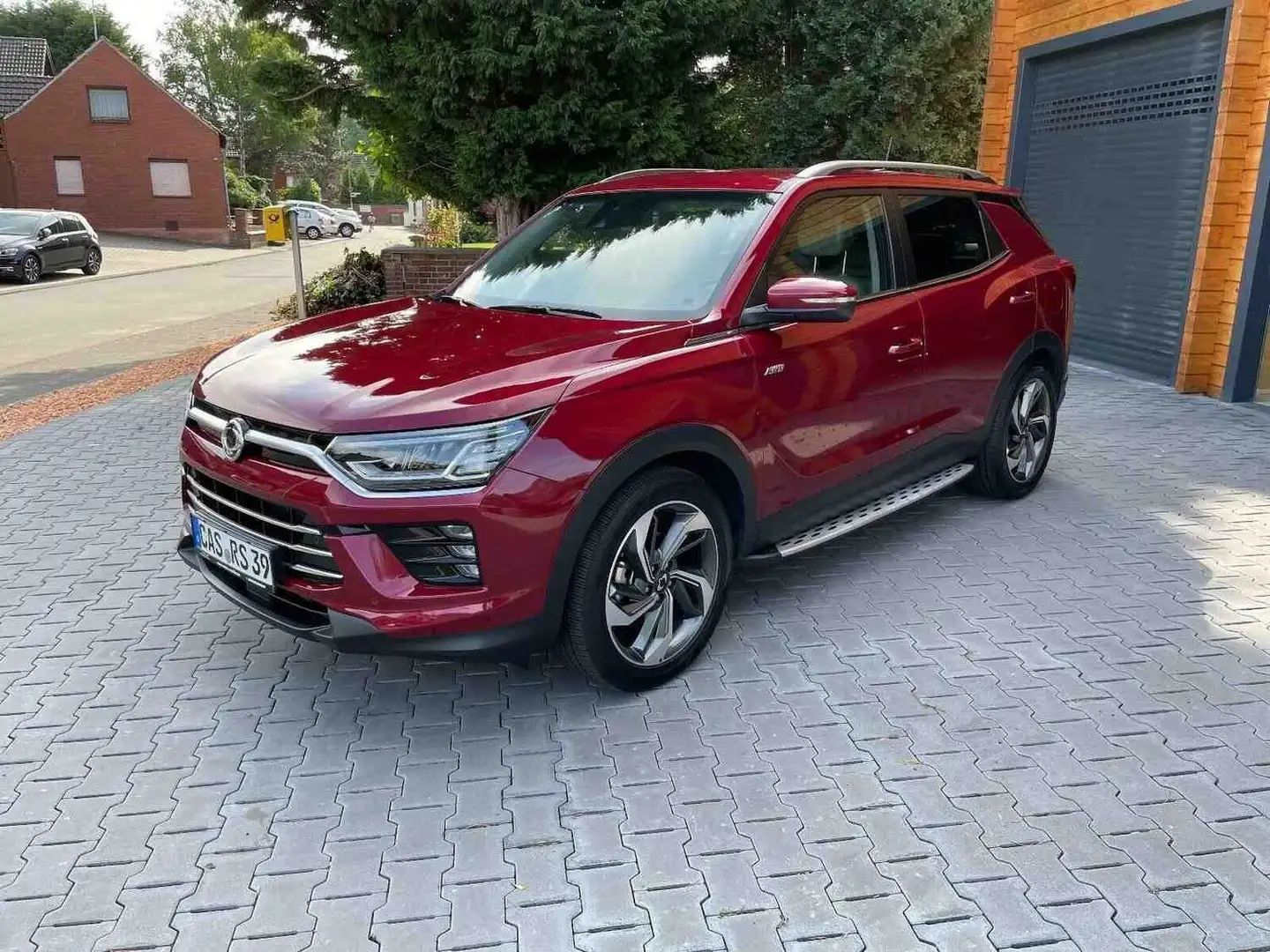 SsangYong Korando 1.6 e-XDi 4WD Aut. Sapphire Rot - 1