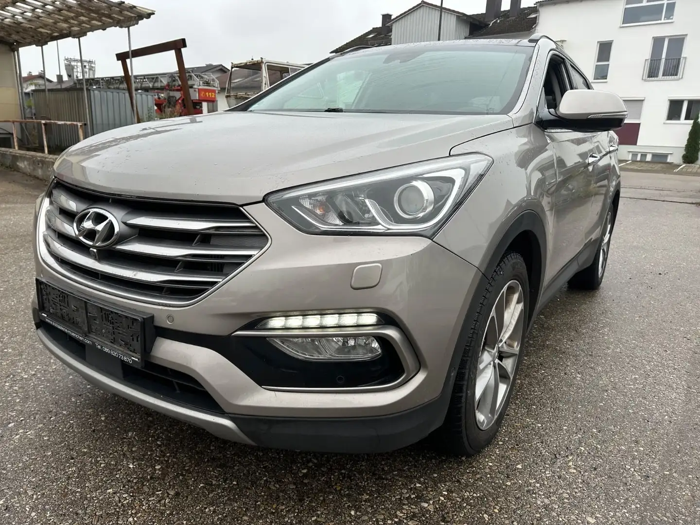 Hyundai SANTA FE Premium EUR6|VOLL|SBL|SHZ|AUT|360CAM Beige - 1