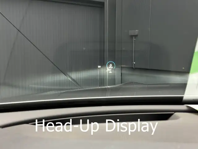 Mercedes-Benz E-Class view 19