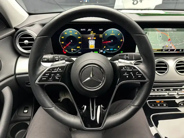 Mercedes-Benz E-Class view 17