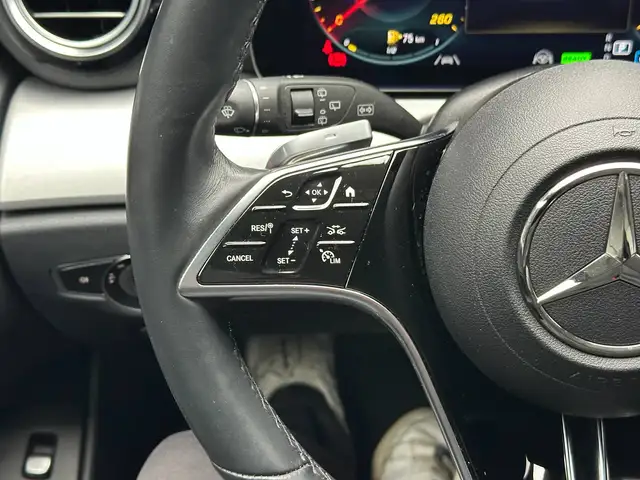 Mercedes-Benz E-Class view 18