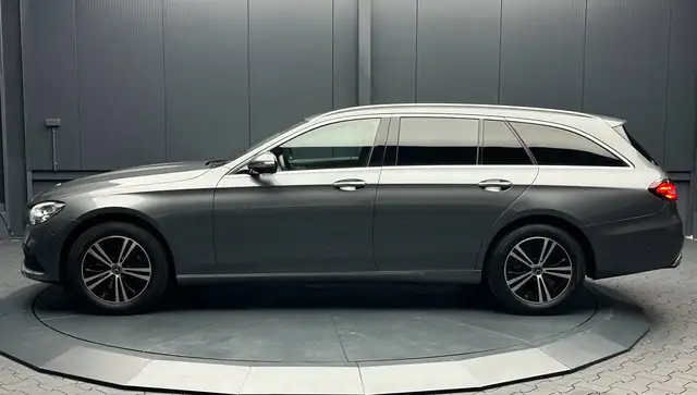 Mercedes-Benz E-Class view 2