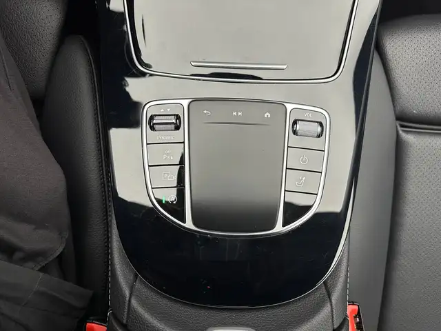 Mercedes-Benz E-Class view 21