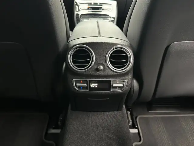 Mercedes-Benz E-Class view 29
