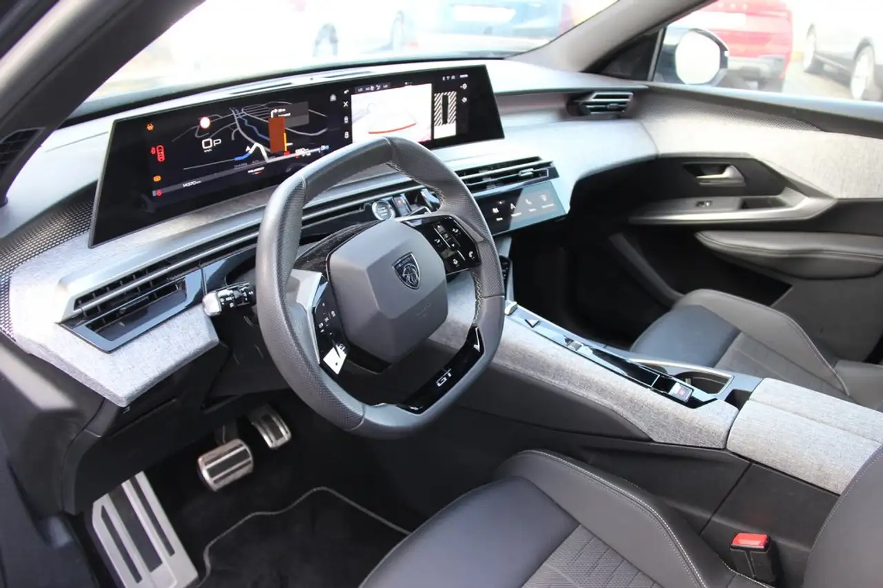 Peugeot 5008 145PS GT FULL-LED 7Si Sitzh 19Z AHKVorbereitung 19