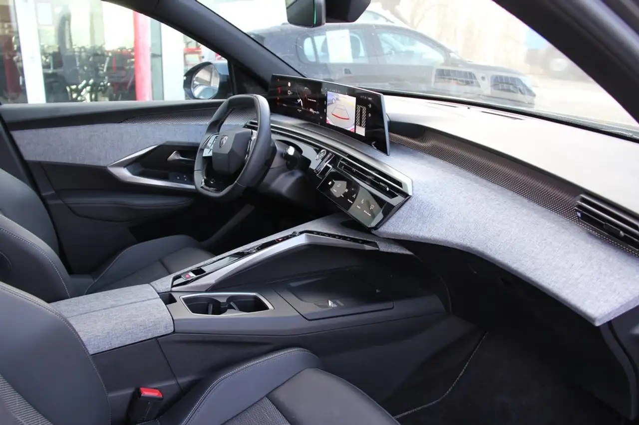 Peugeot 5008 145PS GT FULL-LED 7Si Sitzh 19Z AHKVorbereitung 18