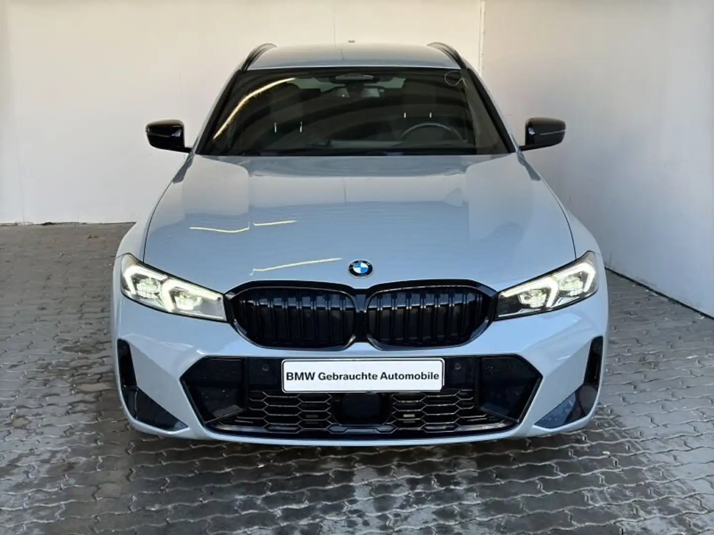 BMW 320 d xDrive Touring M Sport Navi.LED.Standhz.AHK Grau - 2