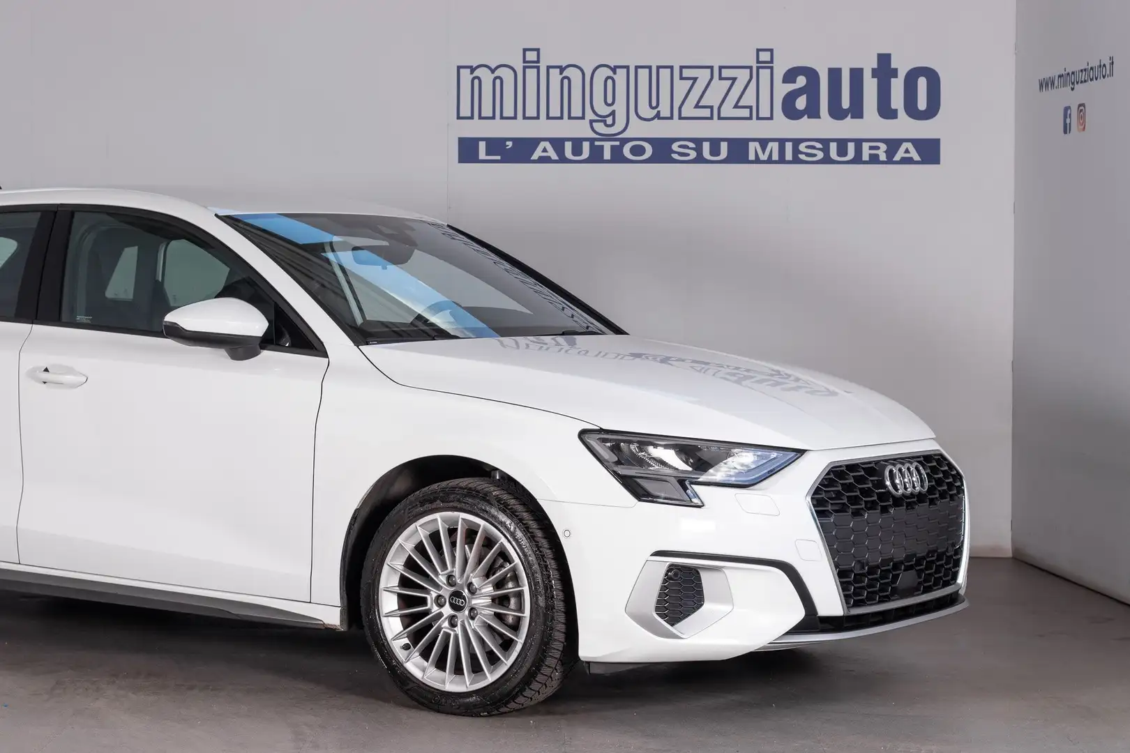 Audi A3 Sportback 35 1.5 tfsi Bianco - 2