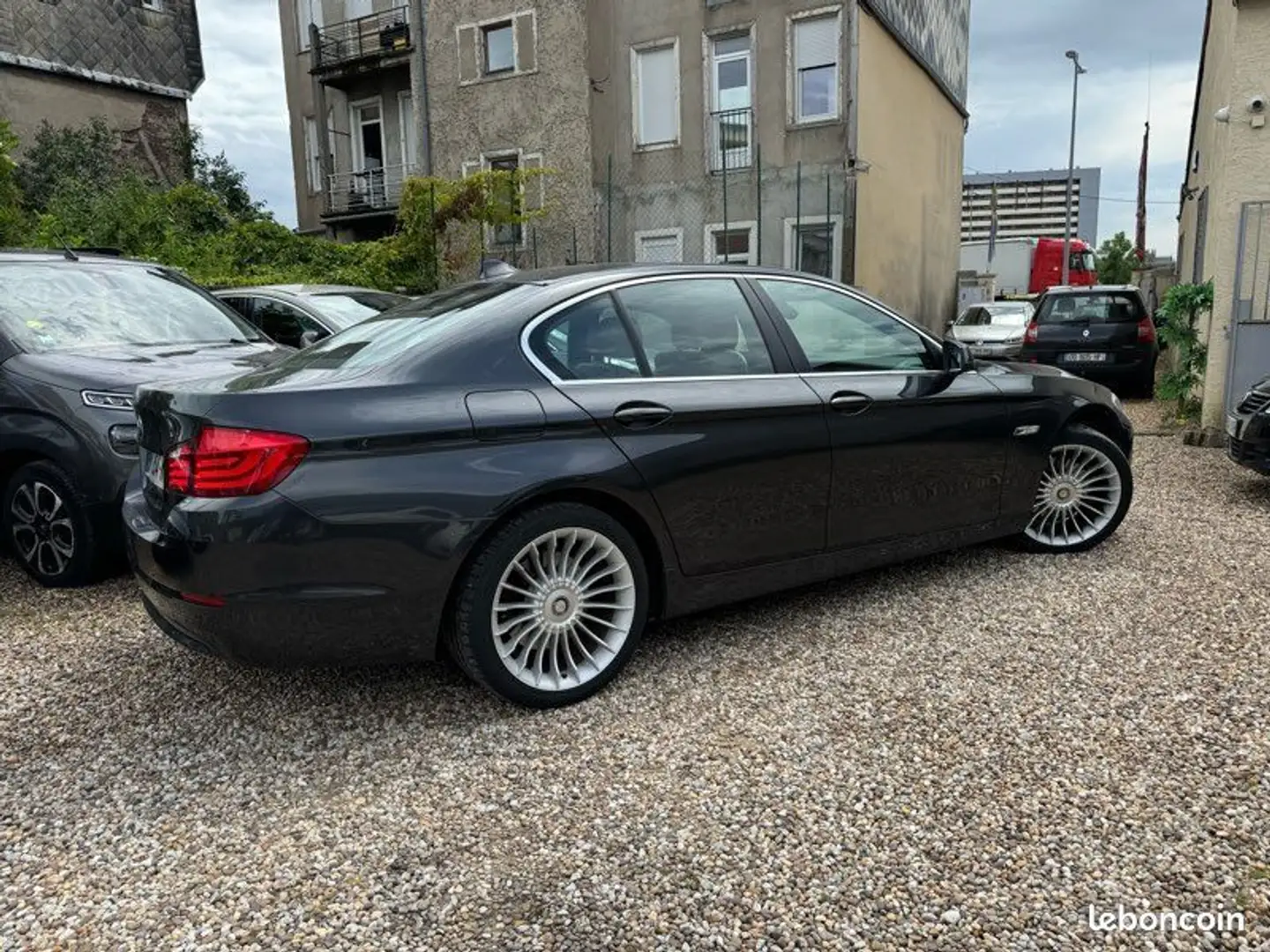 BMW 520 520da 190 ch EXÉCUTIVE BVA8 02-14 Grey - 2