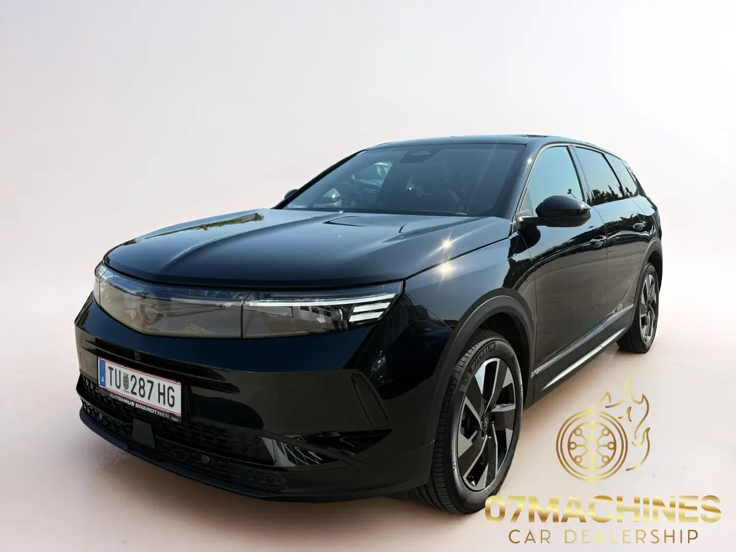Opel Grandland 1.2 48V Mild-Hybrid 100 kW GS Schwarz - 1