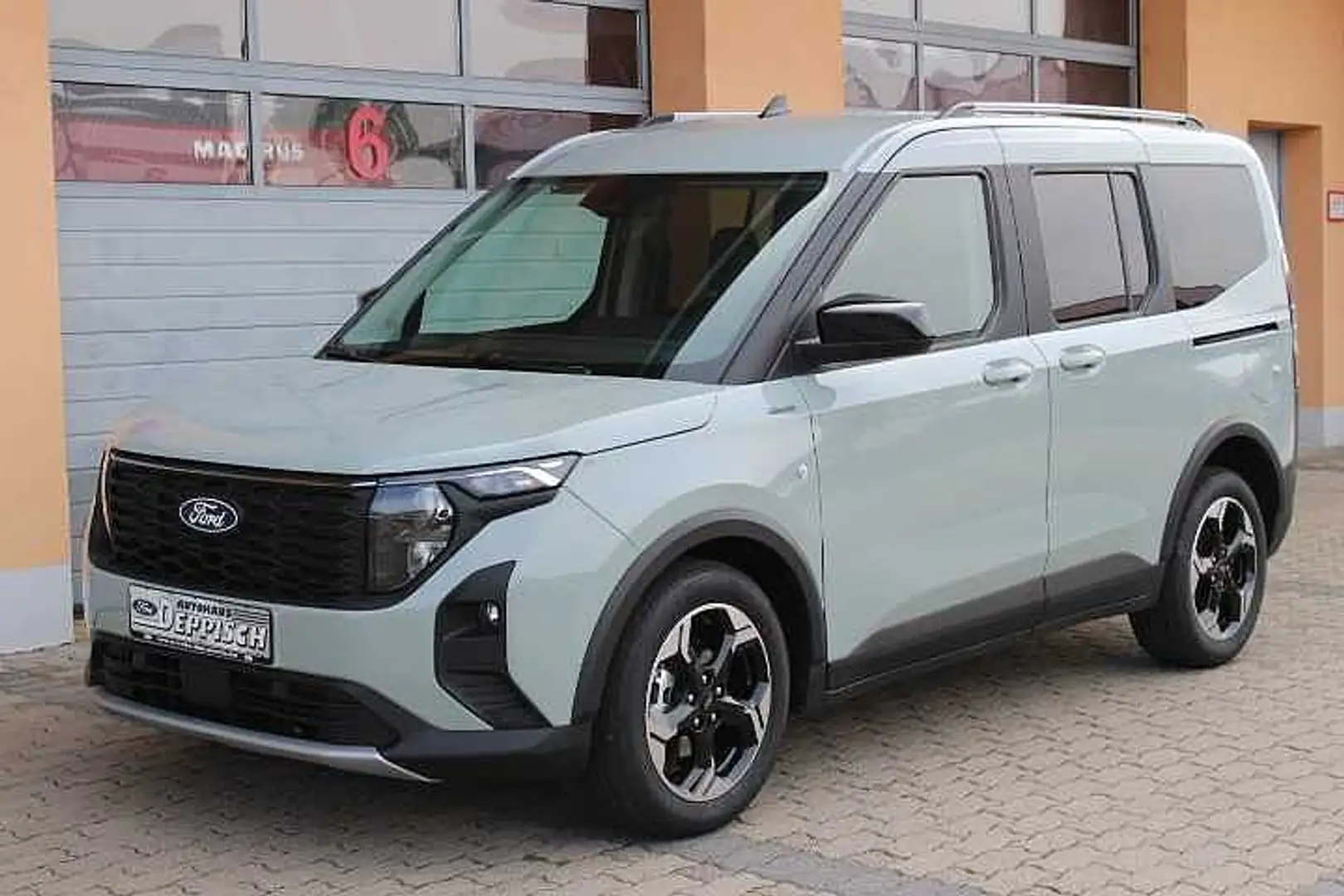 Ford Tourneo Courier TITANIUM 1.0 EcoBoost Grijs - 1