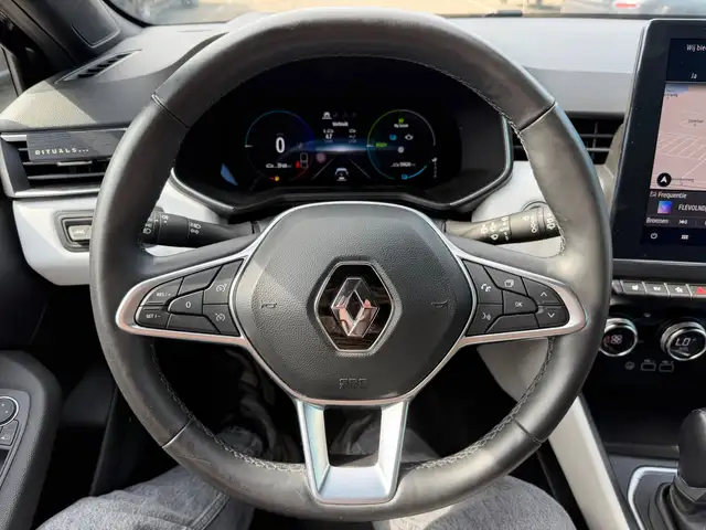 Renault Clio view 5