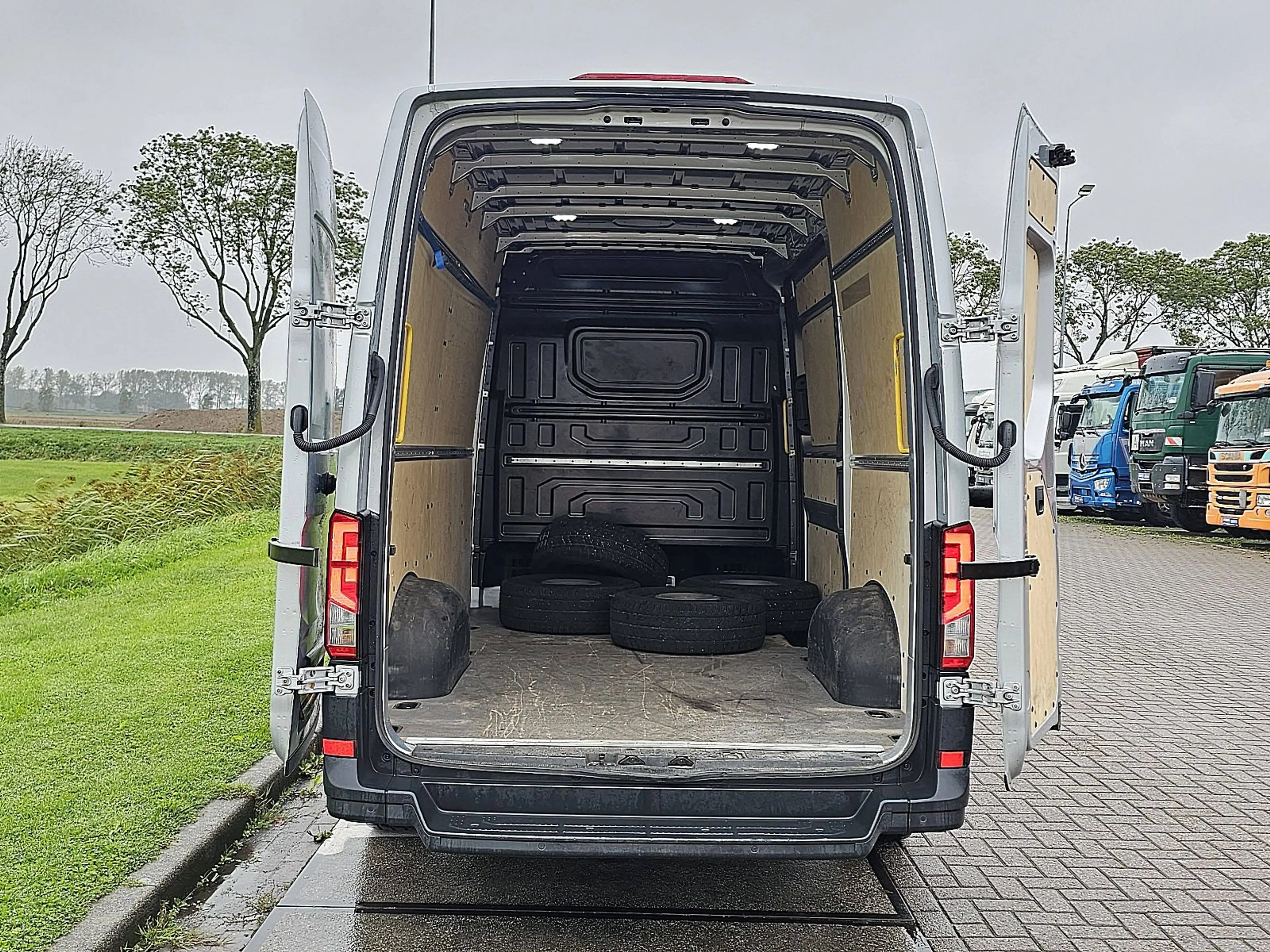 Volkswagen Crafter 35 2.0 L3H3 Carplay Airco — photo 11