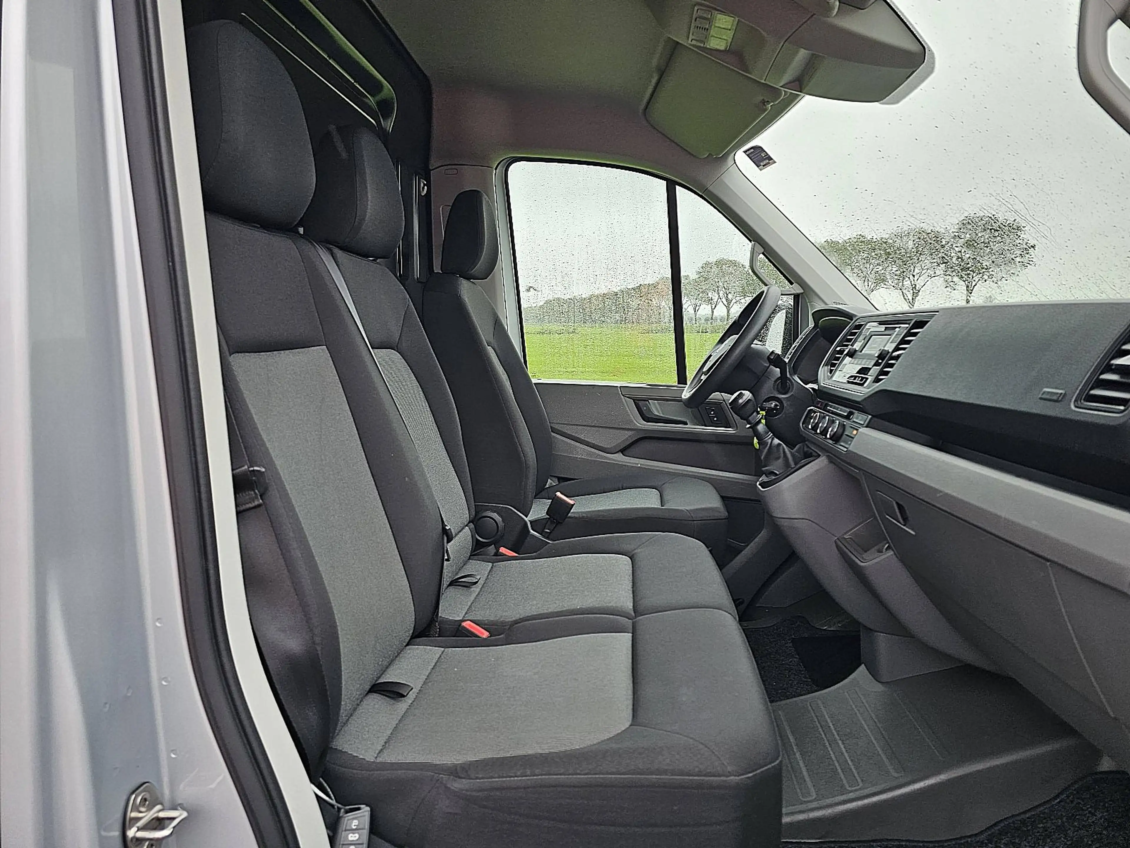 Volkswagen Crafter 35 2.0 L3H3 Carplay Airco — photo 7