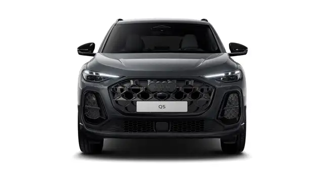 Audi Q5 view 4