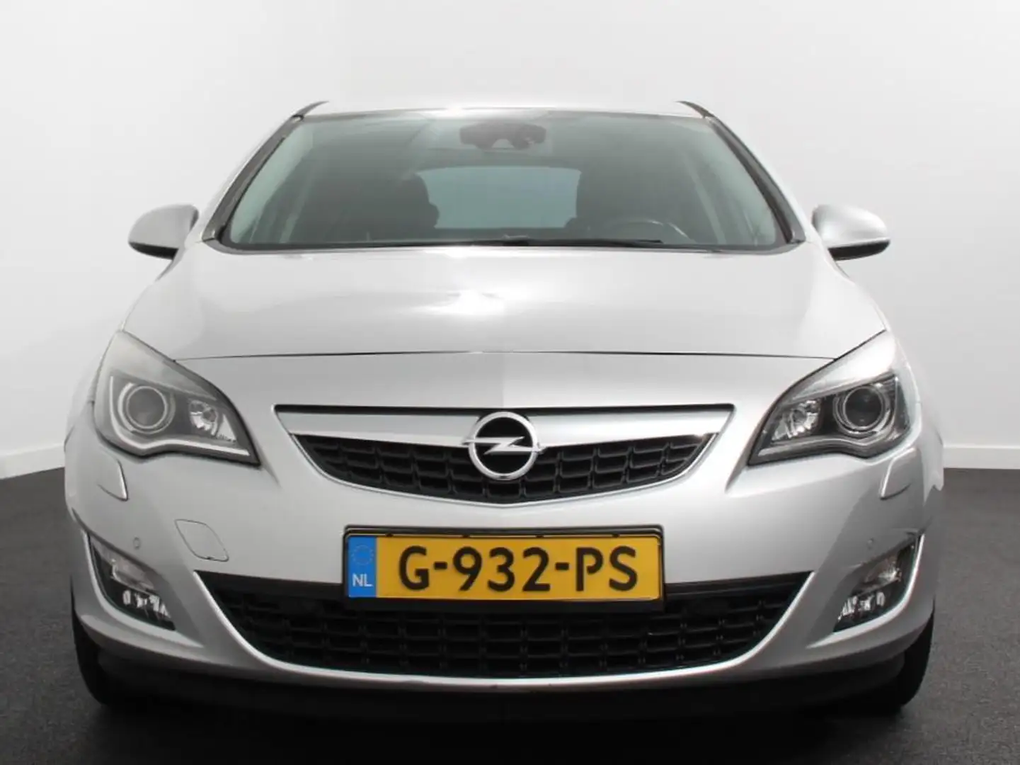 Opel Astra 1.6 Turbo Automaat Cosmo LEES OPMERKINGEN! Navigat Grijs - 2