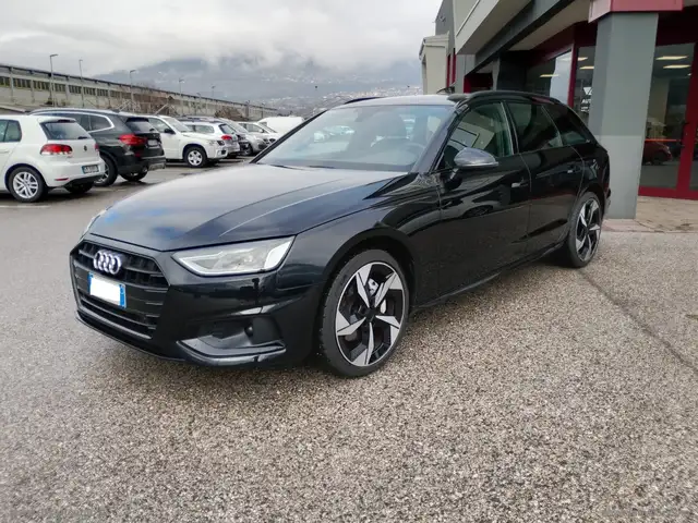 Audi A4 Avant 40 TDI S tronic