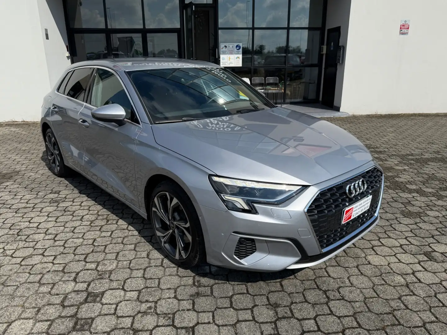 Audi A3 SPB 35 TDI S tronic Sport Gris - 2