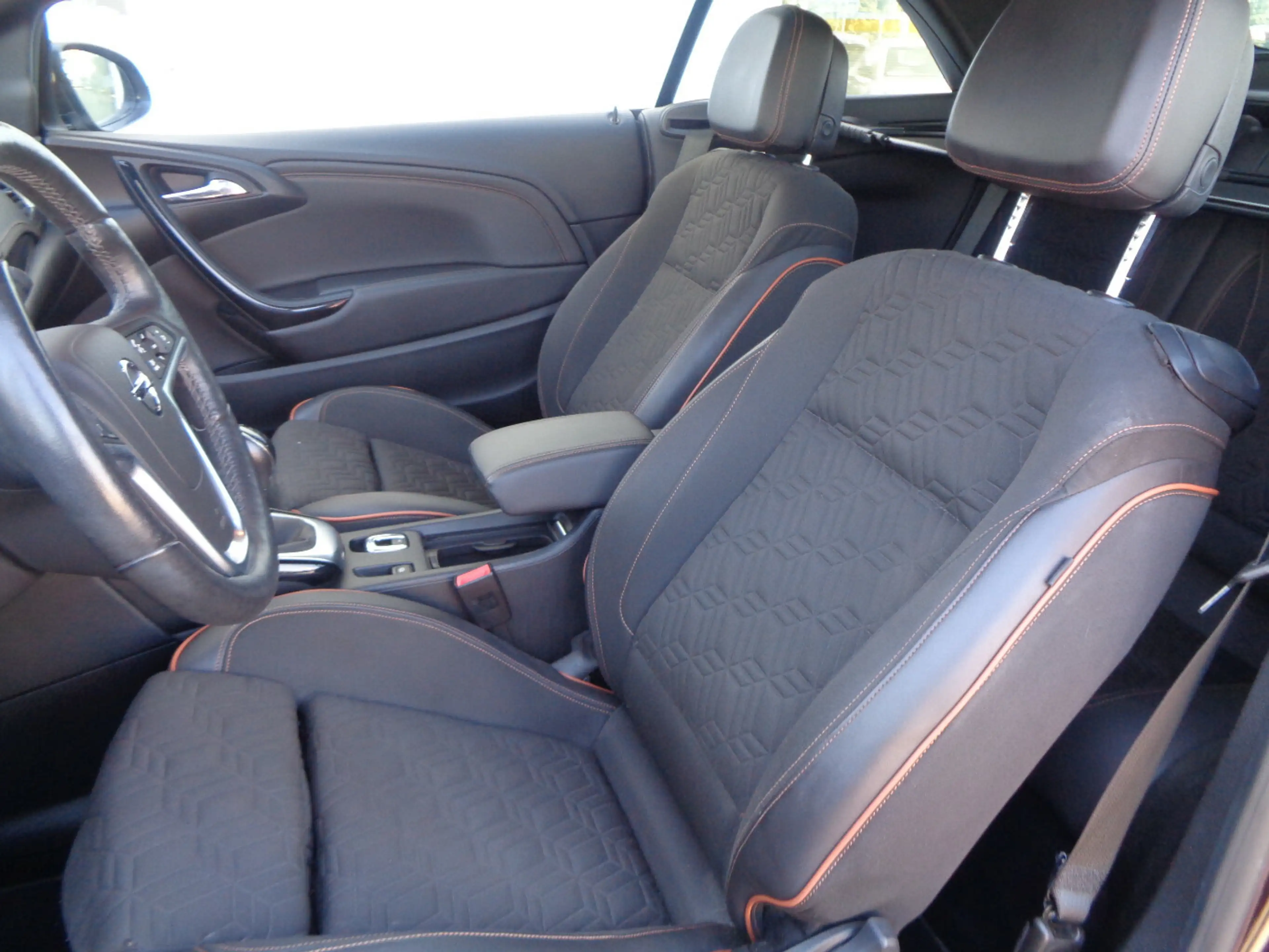Opel Cascada Innovation — photo 10