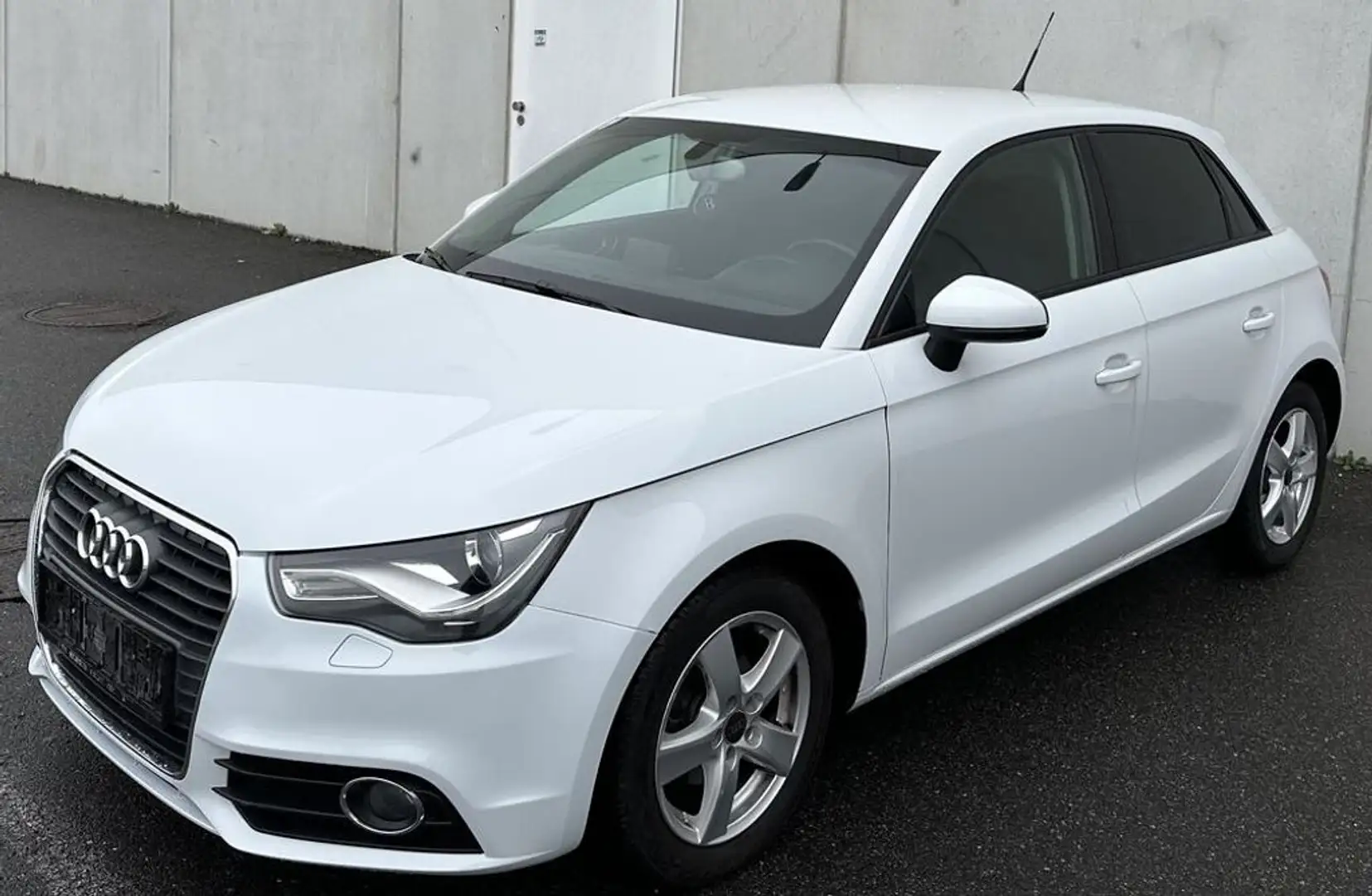 Audi A1 SB 1,6 TDI Ambition S-tronic 2. Besitz Blanc - 1