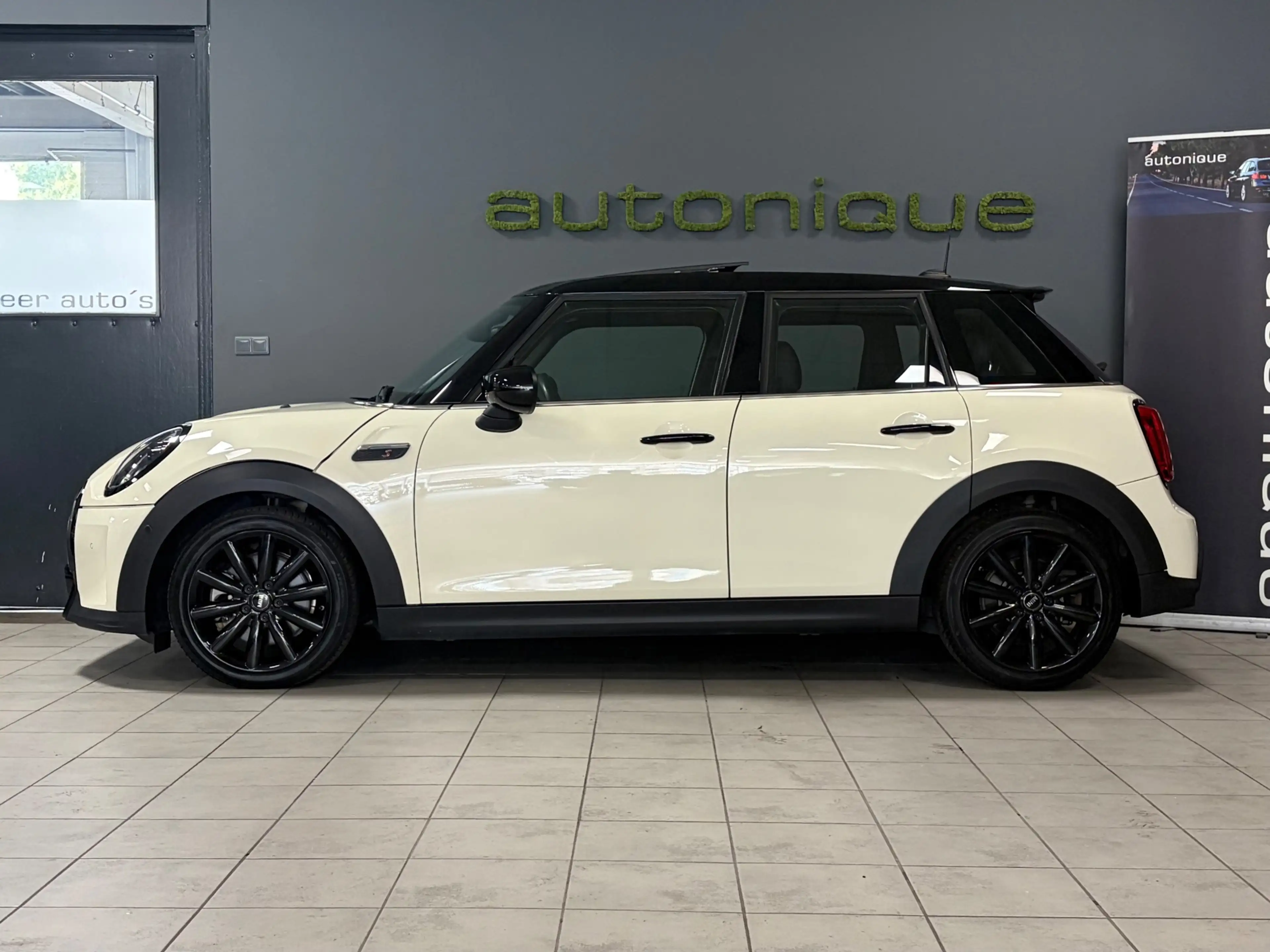 MINI Cooper S Mini 2.0 |Panodak|ACC|Camera|Digital Dash|Flippers — photo 5