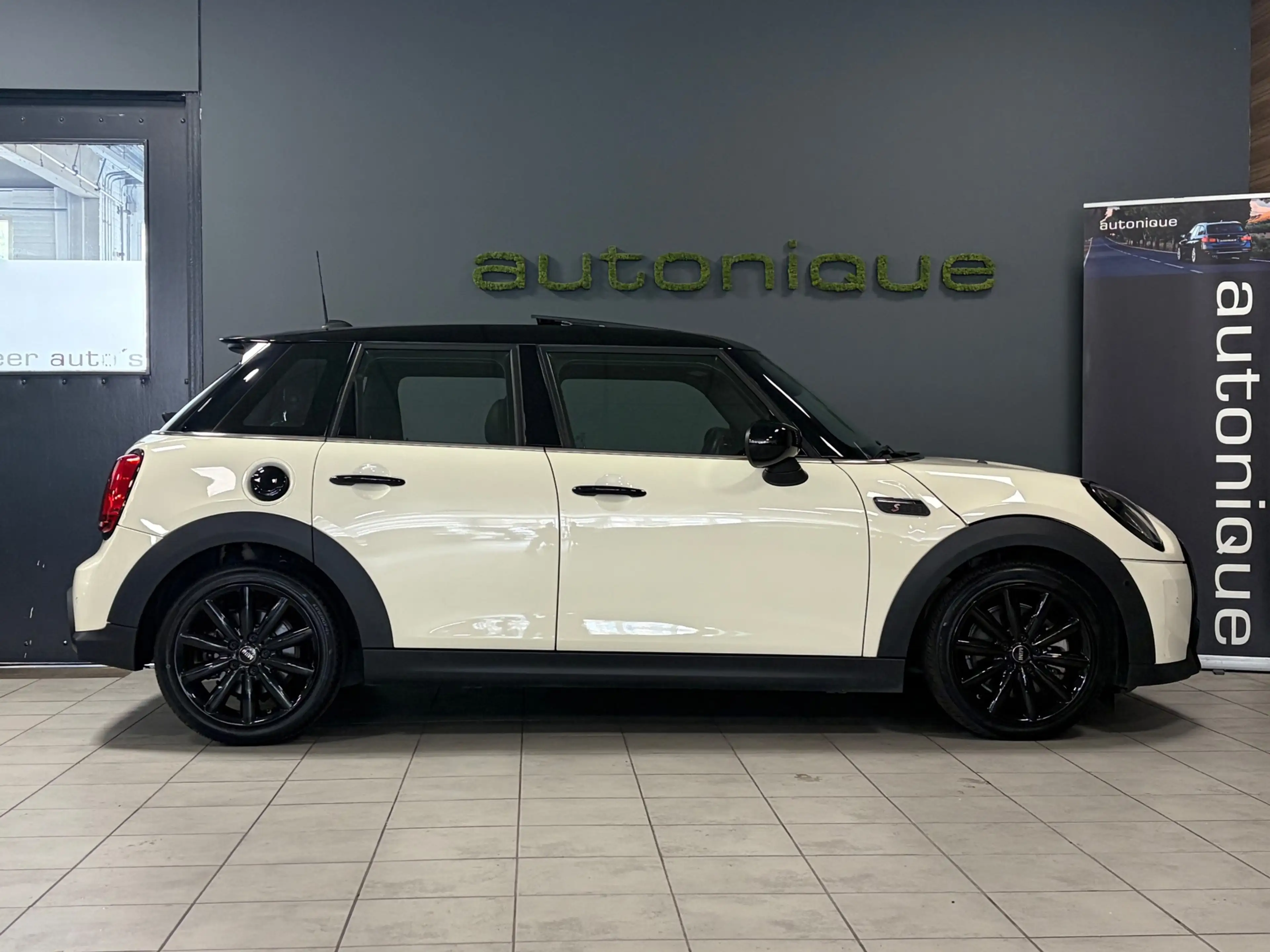 MINI Cooper S Mini 2.0 |Panodak|ACC|Camera|Digital Dash|Flippers — photo 4