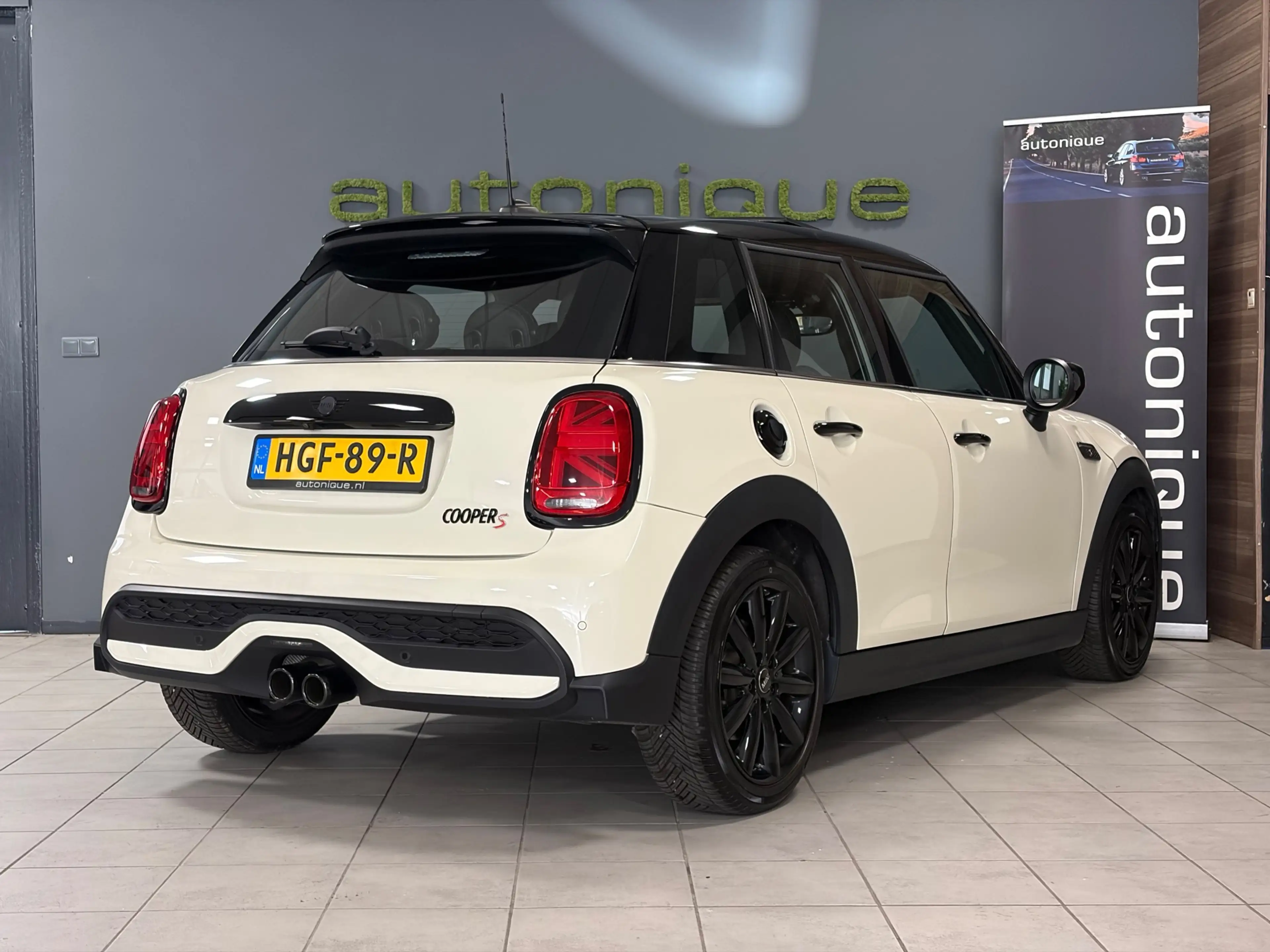 MINI Cooper S Mini 2.0 |Panodak|ACC|Camera|Digital Dash|Flippers — photo 3