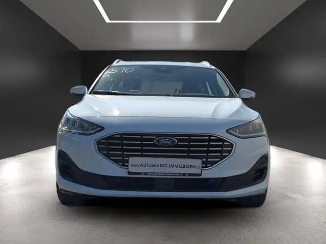 Ford Focus view 9