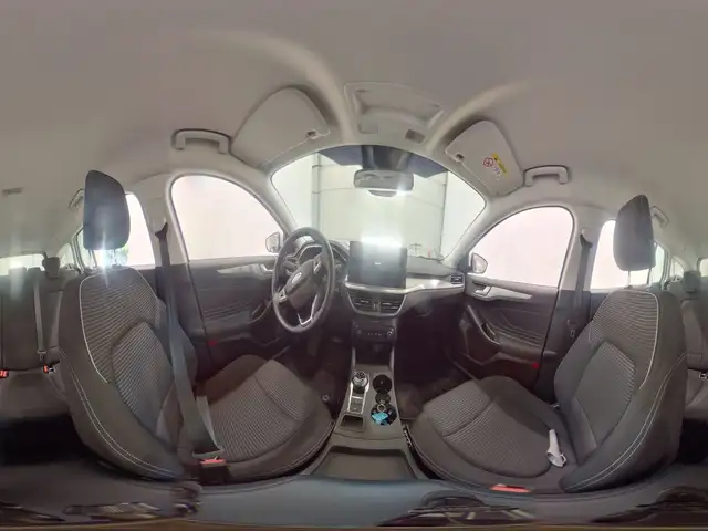 Ford Focus view 13