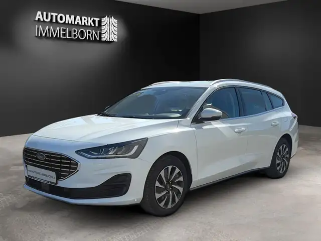 Ford Focus view 4