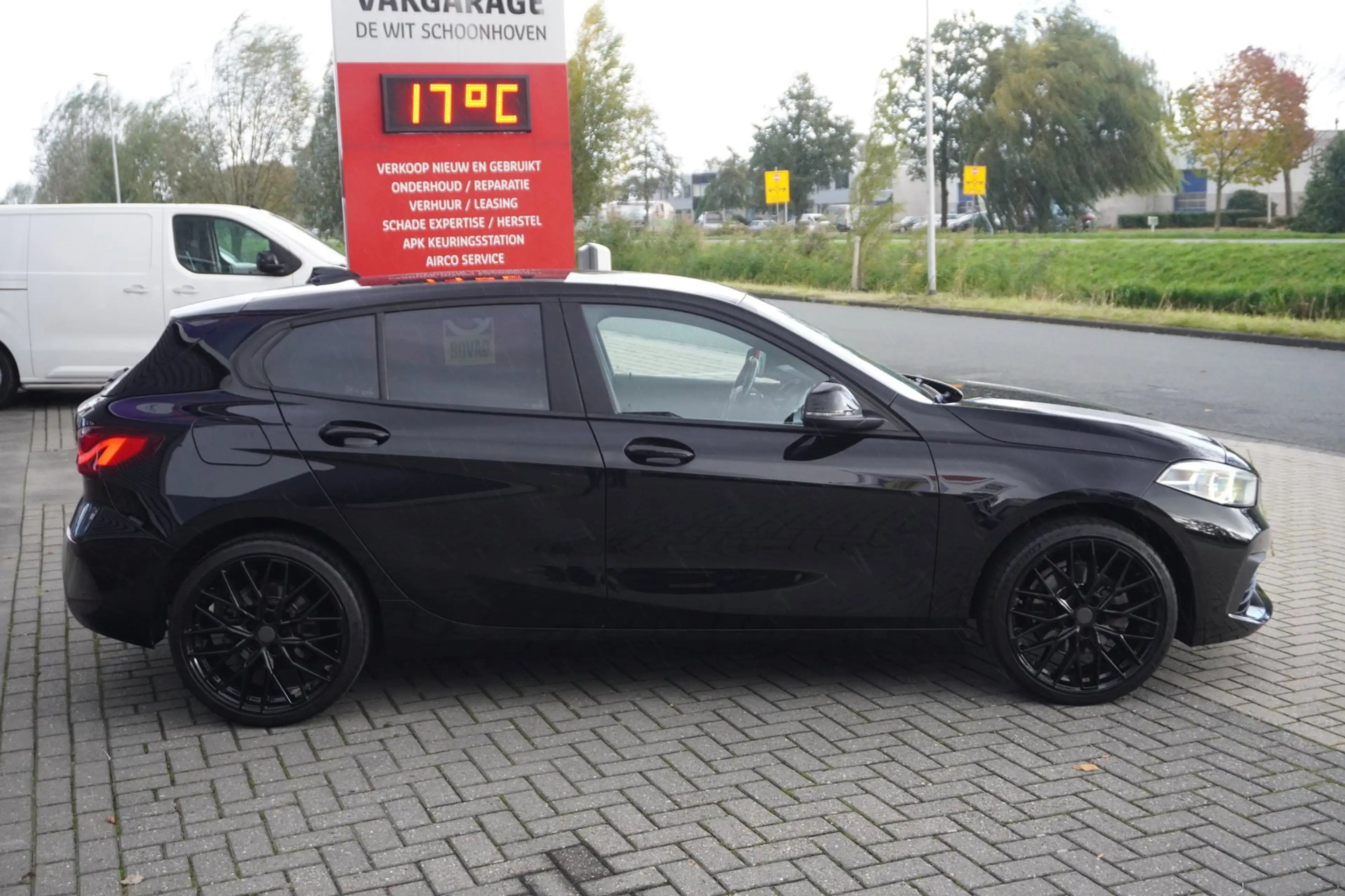 BMW 118 1-serie 118i Executive Edition / Camera / Carplay — photo 3