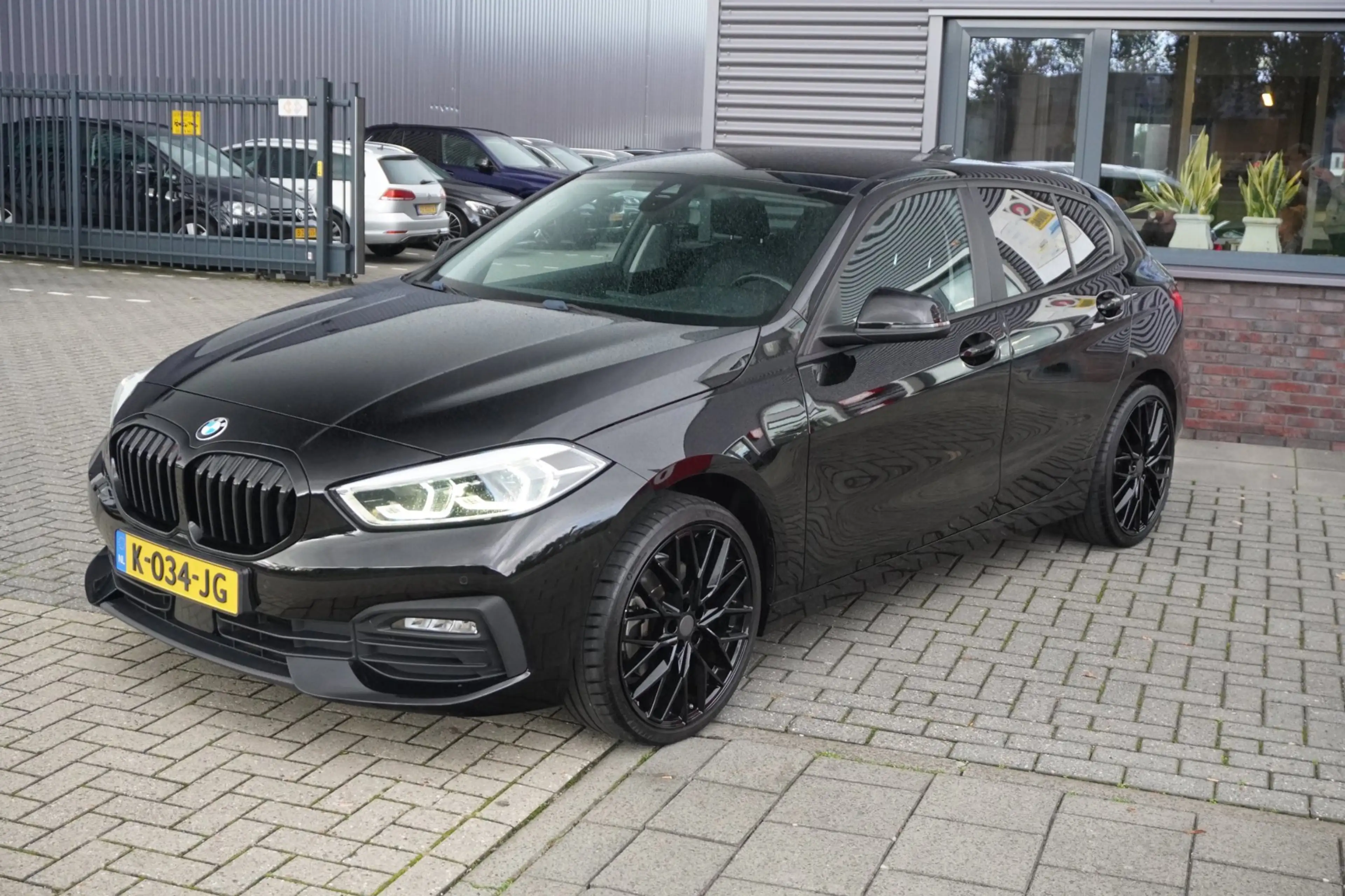 BMW 118 1-serie 118i Executive Edition / Camera / Carplay — photo 8