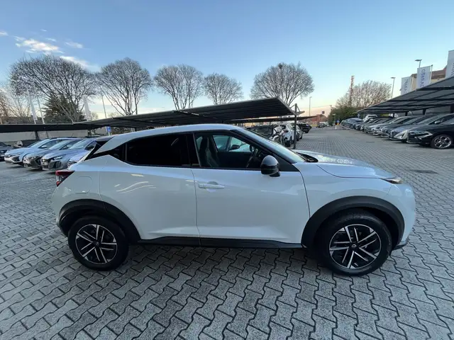 Nissan Juke view 4
