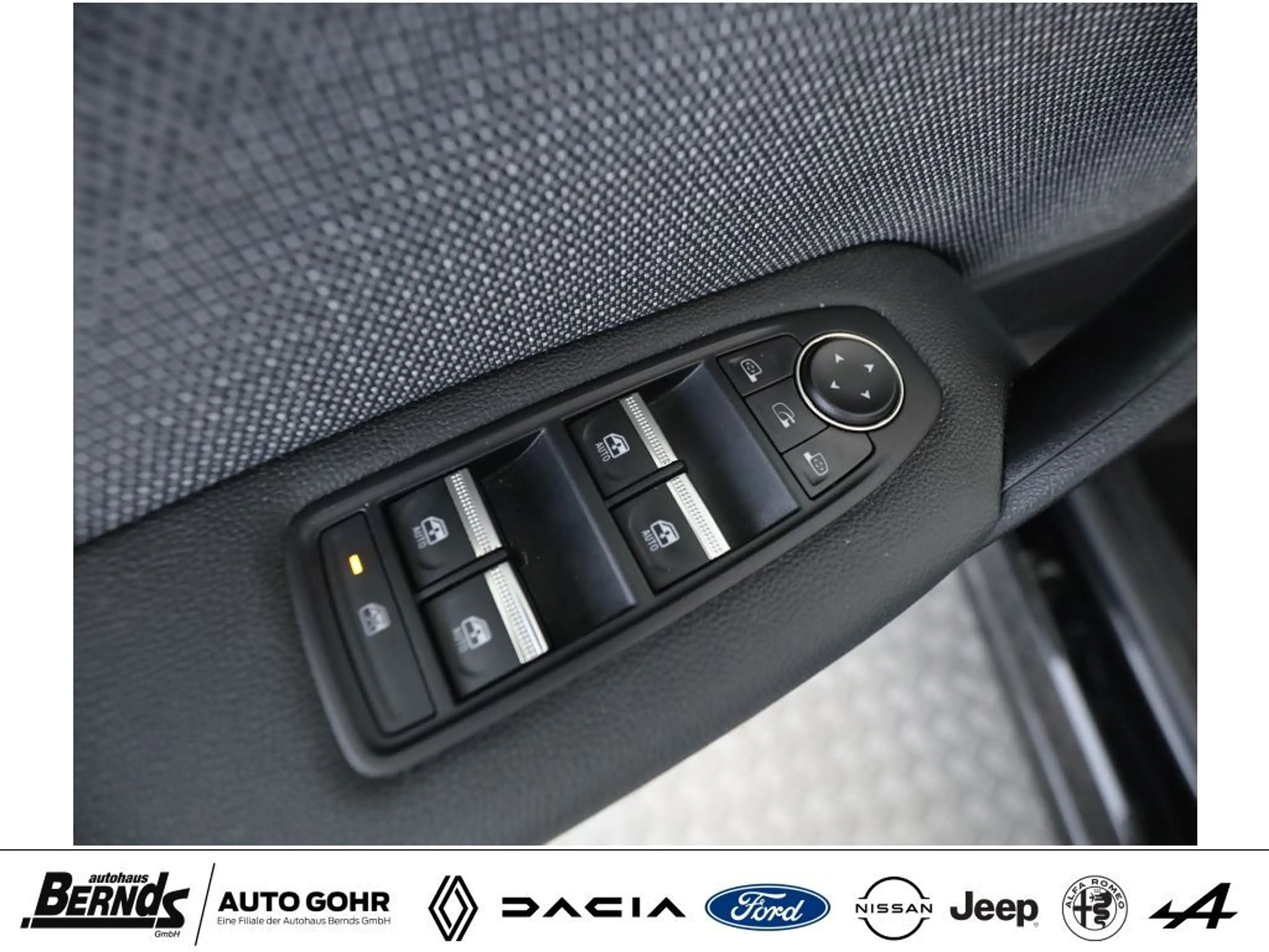 Renault Symbioz M.Hyb 140 EDC TECHNO SHZ GJR LED Kamera — photo 14