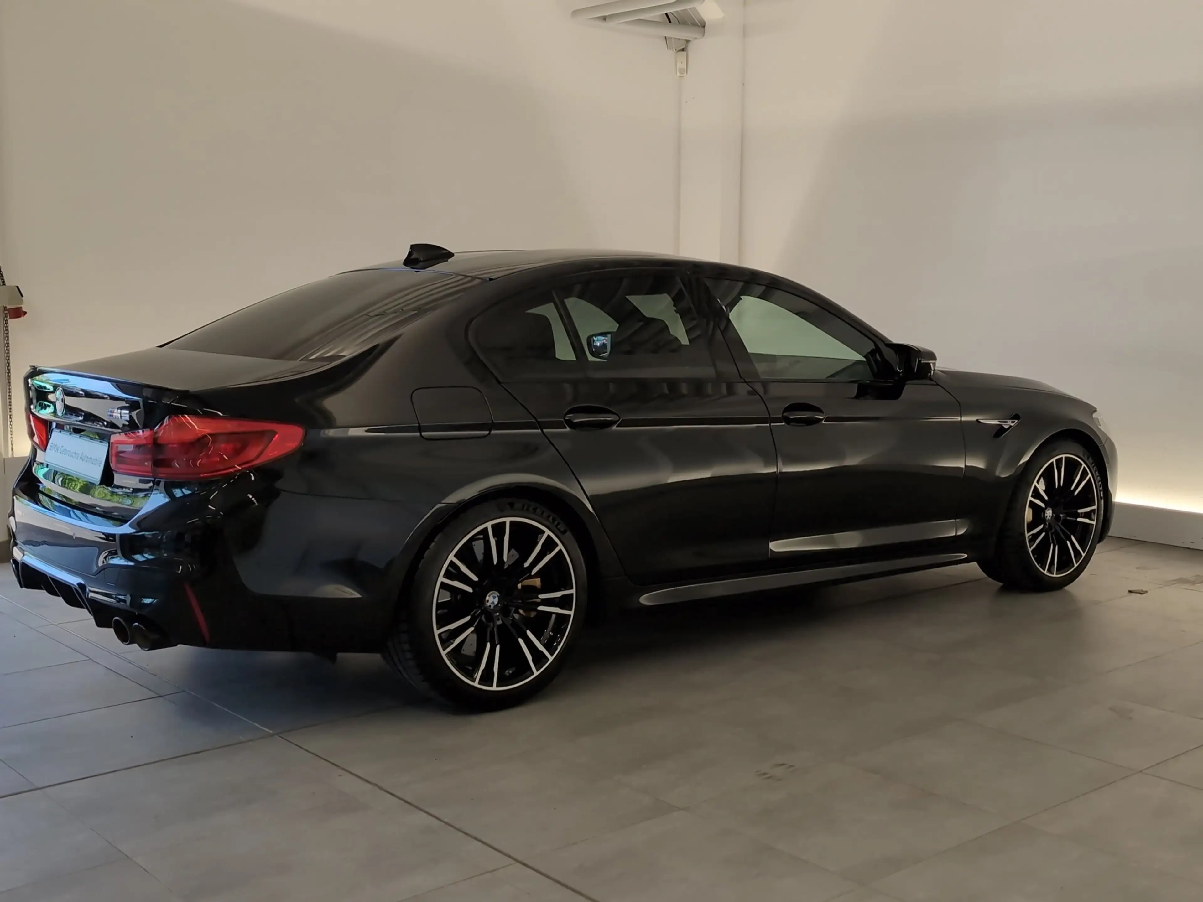 BMW M5 Limousine Navi/LED/360°/SHZ v+h/HuD/ACC/Apple Nav — photo 9