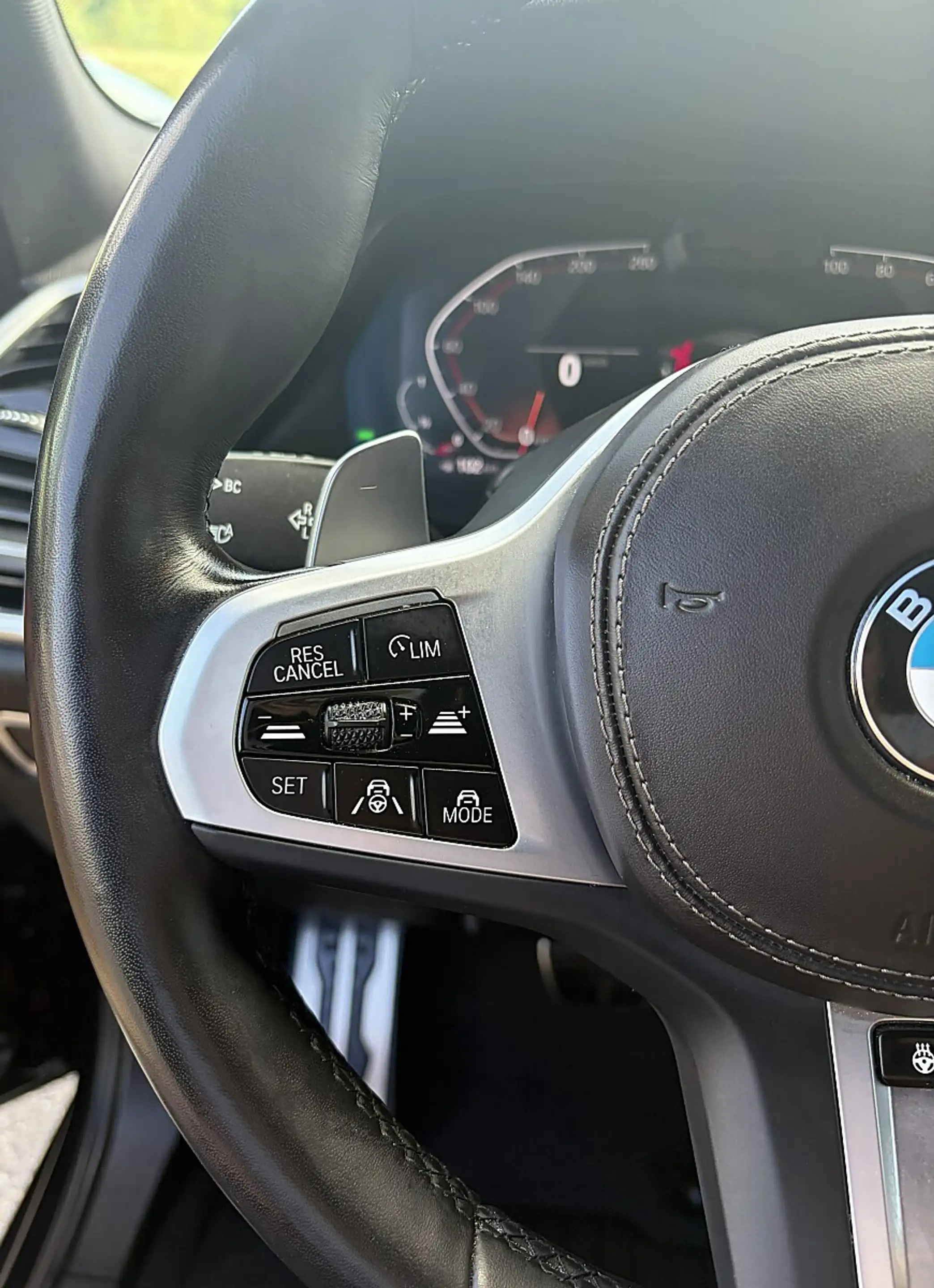 BMW X5 xDrive30d 48V Aut. Luftfahrwerk, Laserlicht, 7 ... — photo 8
