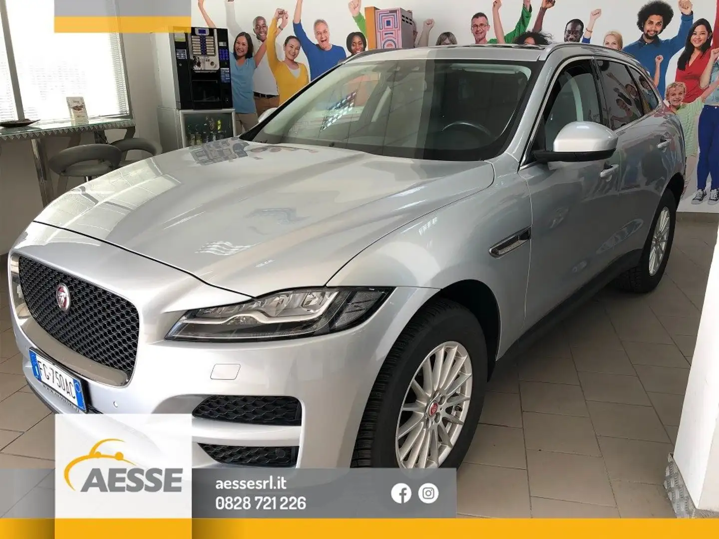 Jaguar F-Pace 2.0 D 180 CV AWD aut. Prestige Grau - 1