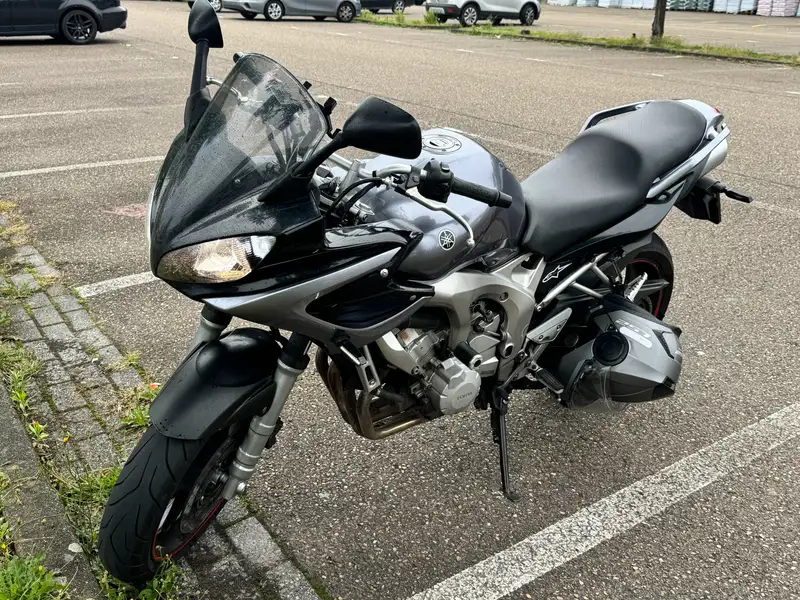 Yamaha FZ 6