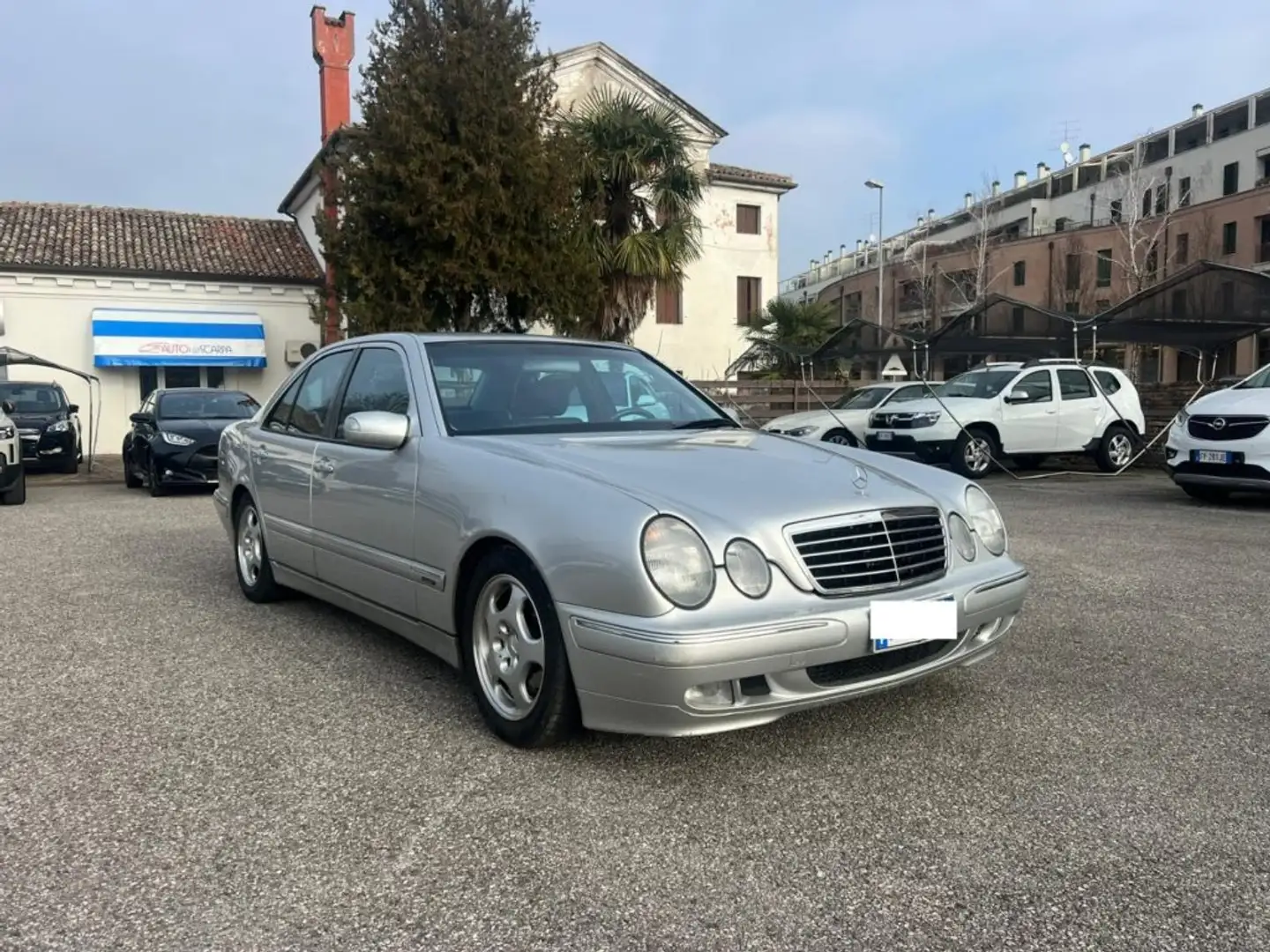 Mercedes-Benz E 320 CDI cat Avantgarde Argintiu - 1