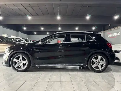 Annonce voiture d'occasion Mercedes-Benz GLA 180 - CARADIZE