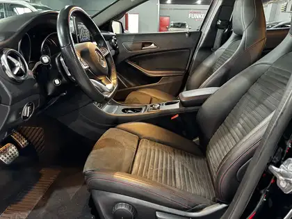 Annonce voiture d'occasion Mercedes-Benz GLA 180 - CARADIZE