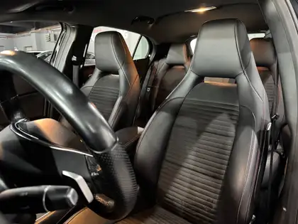 Annonce voiture d'occasion Mercedes-Benz GLA 180 - CARADIZE