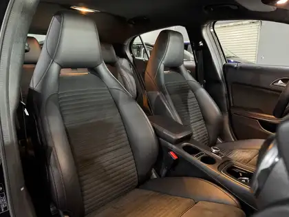 Annonce voiture d'occasion Mercedes-Benz GLA 180 - CARADIZE