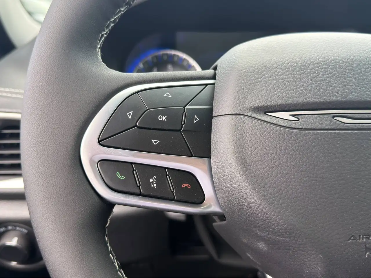 Chrysler Pacifica снимка Chrysler Pacifica