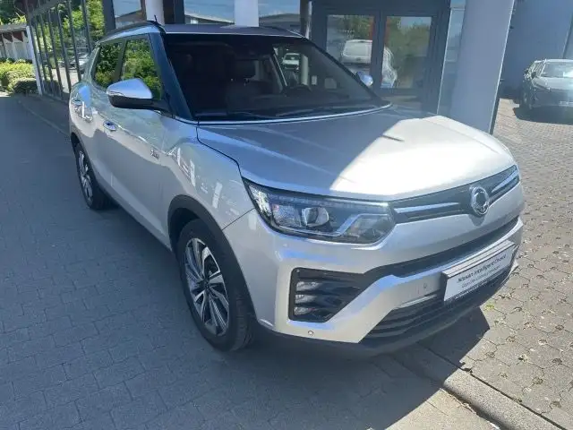 SsangYong Tivoli Onyx Benzin163PS Kamera Leder Navi Sitzh.