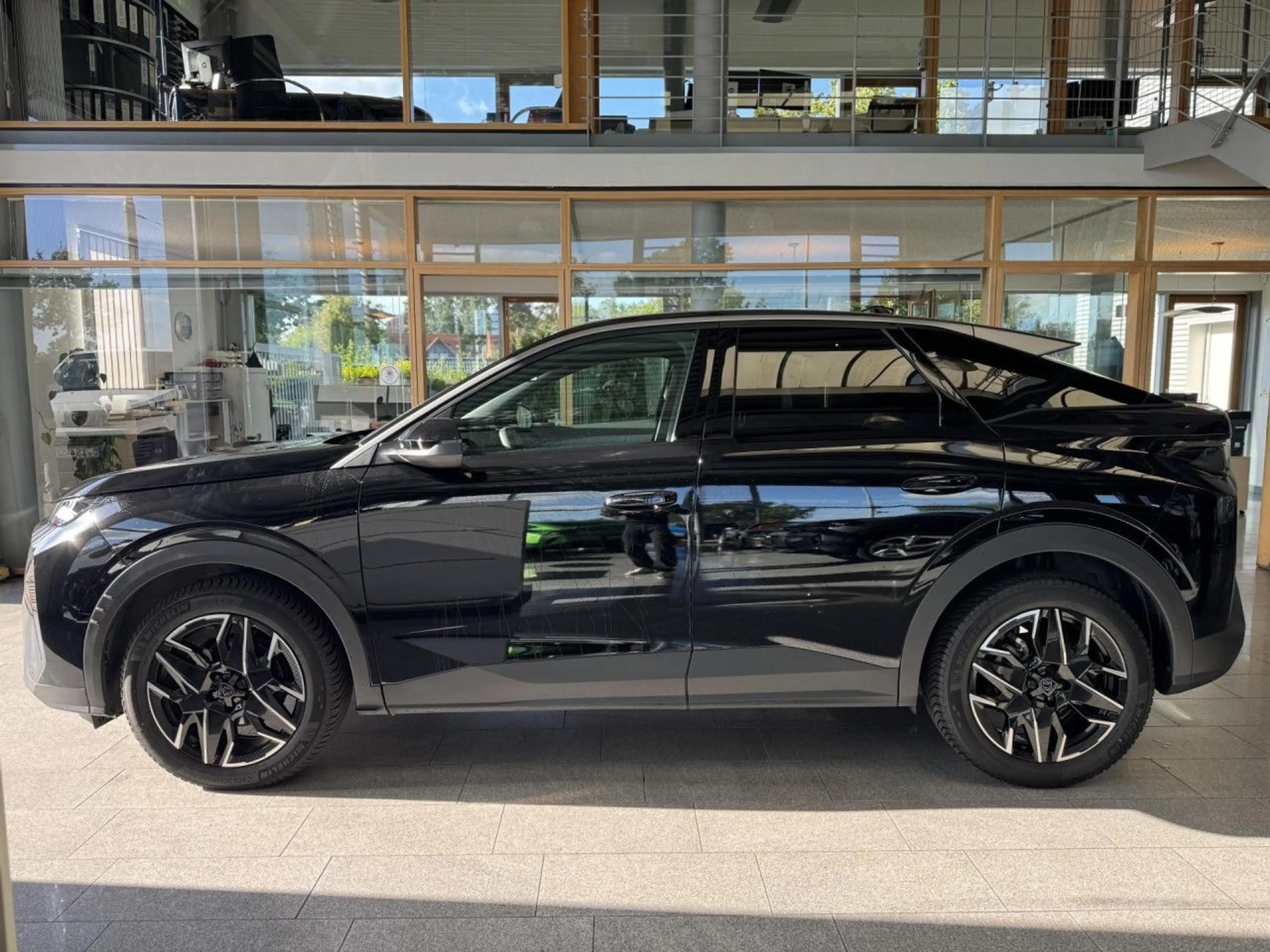 Peugeot 3008 Hybrid 145 Allure e-DSC6, Kamera, Sitzheizung — photo 4