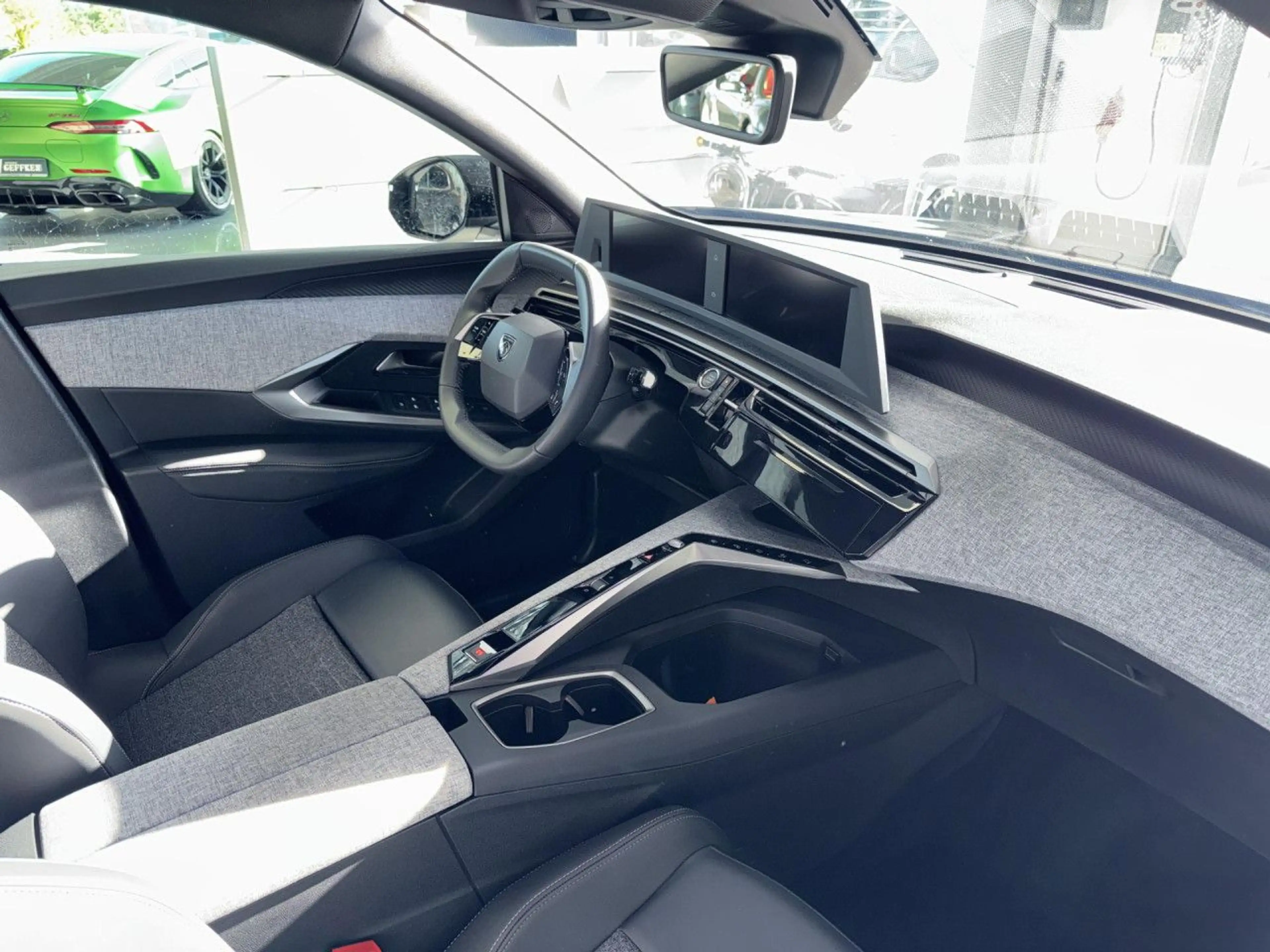 Peugeot 3008 Hybrid 145 Allure e-DSC6, Kamera, Sitzheizung — photo 14