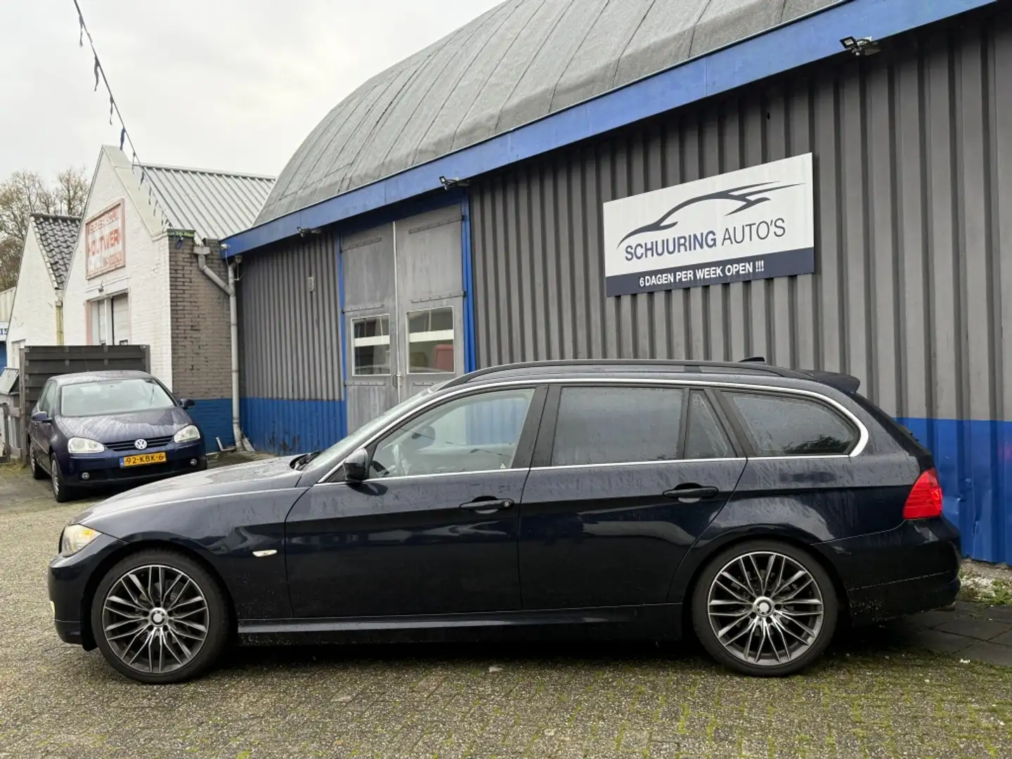 BMW 318 3-serie Touring 318i Business Line Navi xenon Bleu - 2
