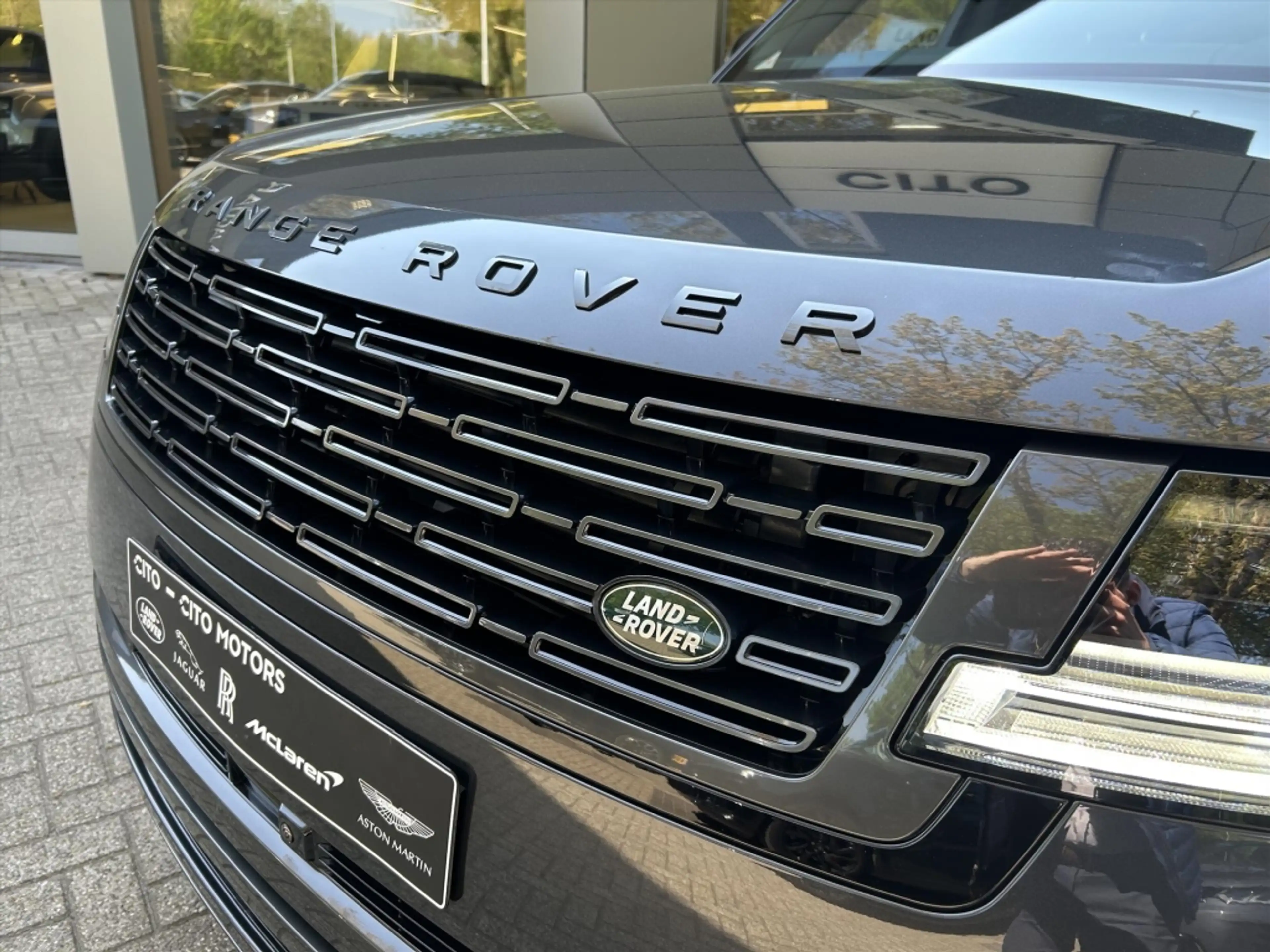 Land Rover Range Rover P550e PHEV AWD Autobiography — photo 6